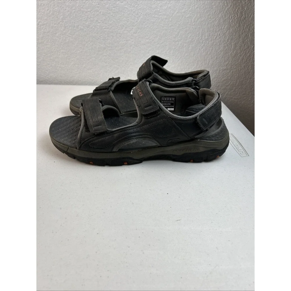 Skechers Tresmen-Garo Relaxed Fit‎ Sandals Men's Size 11 Black / Gray.